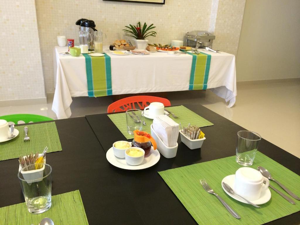 Oyo Ecosuites Hotel Manaus Luaran gambar
